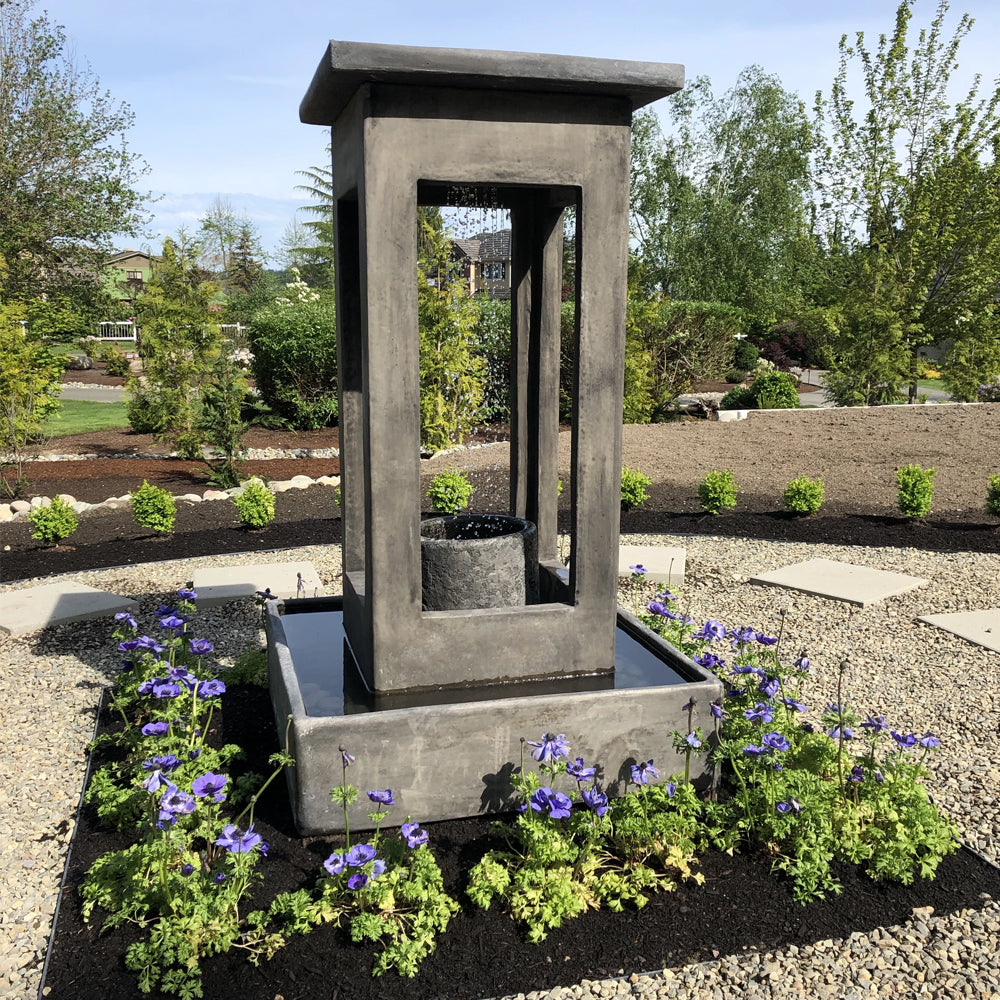 Smooth Center Rain Outdoor Fountain with Column and Square Basin