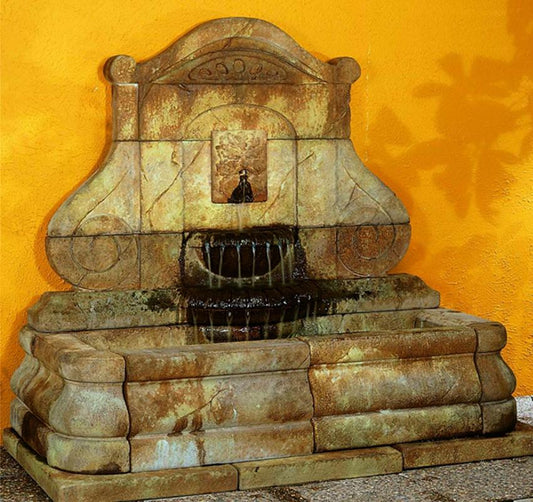 Avignon Green Man Wall Outdoor Fountain with water flowing