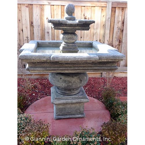 Fontana Quadra Outdoor Water Fountain with LED Lights