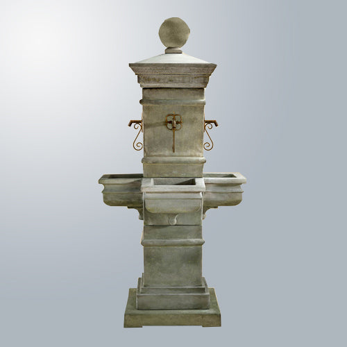Fonte Provenza Fountain with water flowing