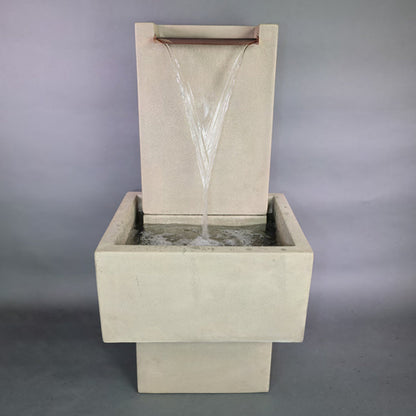Lamina Patio Wall Fountain with water flowing